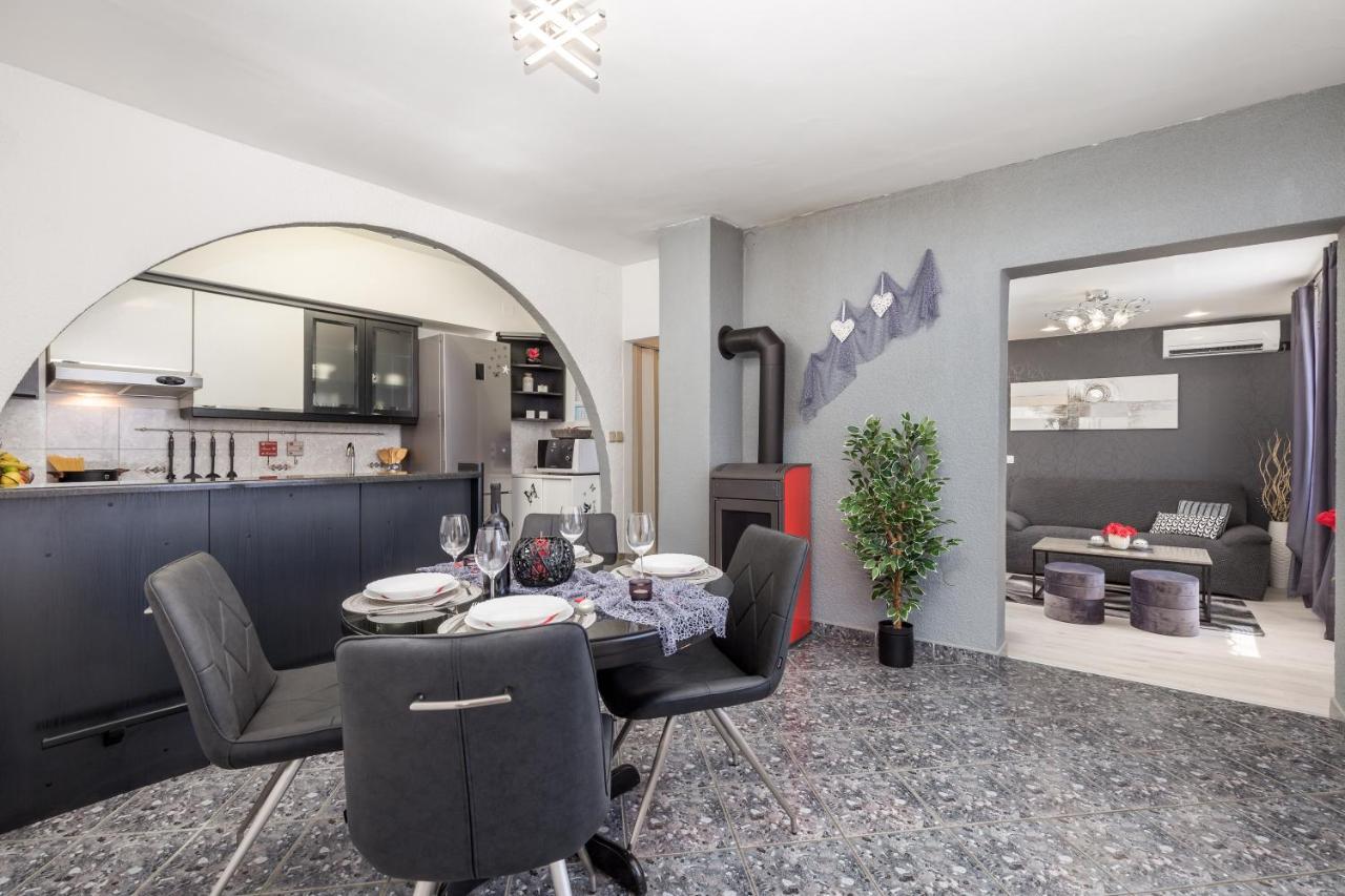 Villa Summer Oasis Dobrinj المظهر الخارجي الصورة